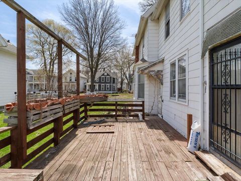 Tiny photo for 730 E 14th St Street, Davenport, IA 52803 (MLS # 100000349)