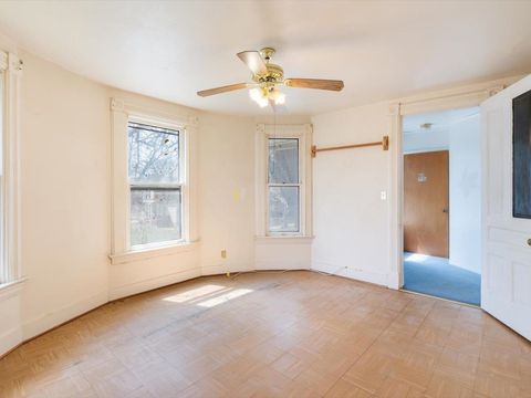 Tiny photo for 730 E 14th St Street, Davenport, IA 52803 (MLS # 100000349)