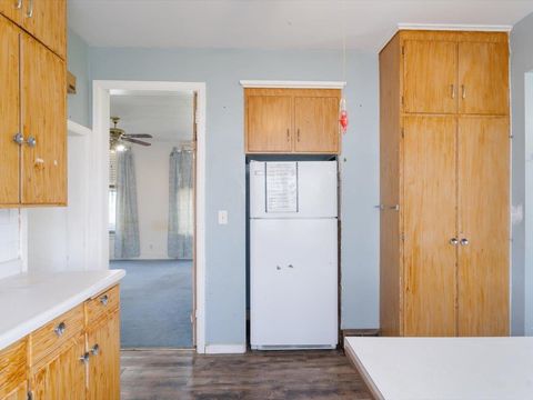 Tiny photo for 730 E 14th St Street, Davenport, IA 52803 (MLS # 100000349)