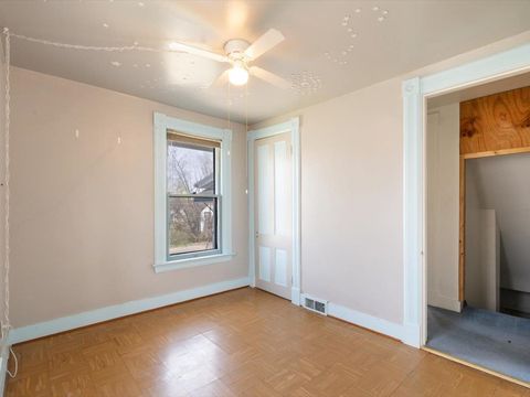 Tiny photo for 730 E 14th St Street, Davenport, IA 52803 (MLS # 100000349)