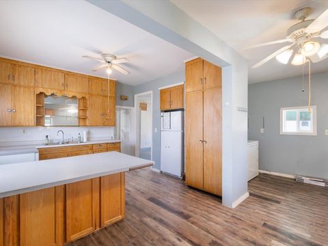 Tiny photo for 730 E 14th St Street, Davenport, IA 52803 (MLS # 100000349)