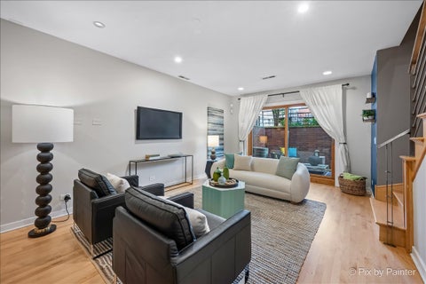 Tiny photo for 920 N WOOD Street #A, Chicago, IL 60622 (MLS # 12721547)