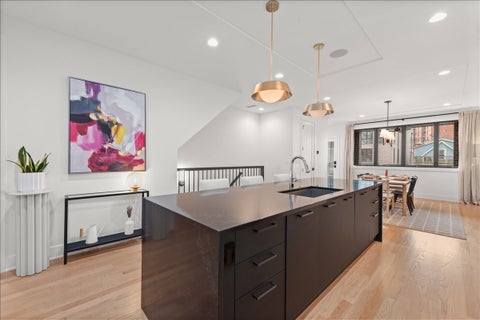 Tiny photo for 825 W Buckingham Place #3, Chicago, IL 60657 (MLS # 12600965)