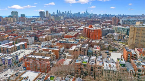 Tiny photo for 825 W Buckingham Place #3, Chicago, IL 60657 (MLS # 12600965)