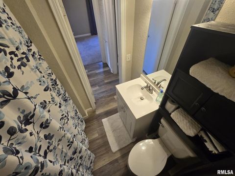 Tiny photo for 2805 COLLEGE Street, Mt Vernon, IL 62864 (MLS # EB458435)