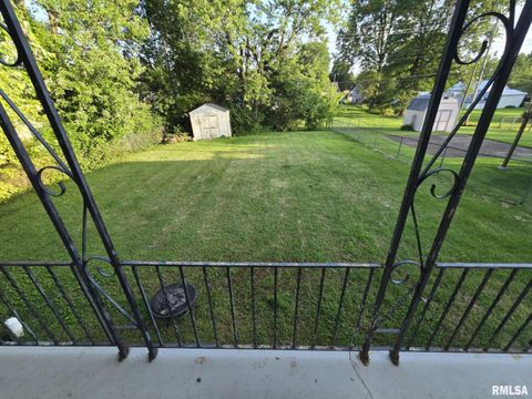 Tiny photo for 2805 COLLEGE Street, Mt Vernon, IL 62864 (MLS # EB458435)