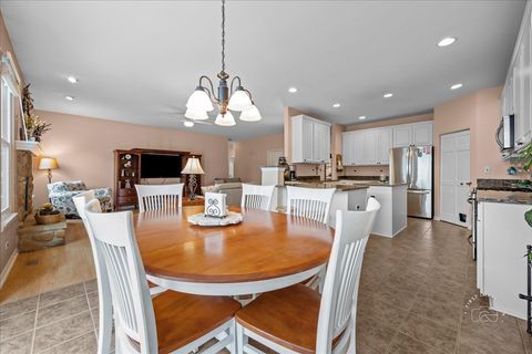 Tiny photo for 2519 Imgrund Road, North Aurora, IL 60542 (MLS # 12617014)