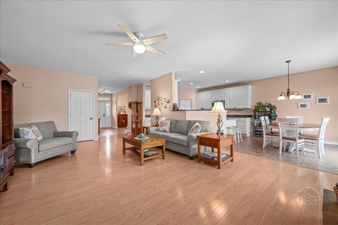 Tiny photo for 2519 Imgrund Road, North Aurora, IL 60542 (MLS # 12617014)