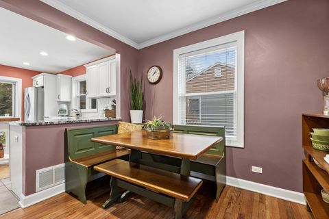 Tiny photo for 207 Glen Avenue, Crystal Lake, IL 60014 (MLS # 12601602)