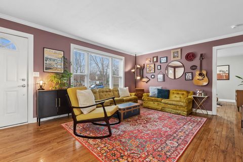 Tiny photo for 207 Glen Avenue, Crystal Lake, IL 60014 (MLS # 12601602)