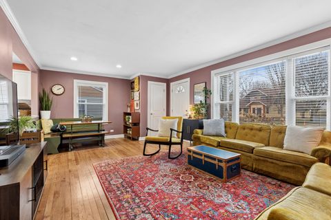 Tiny photo for 207 Glen Avenue, Crystal Lake, IL 60014 (MLS # 12601602)