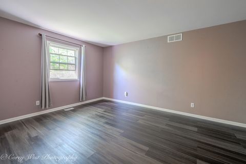 Tiny photo for 419 W Ottawa Street, Sycamore, IL 60178 (MLS # 12460180)