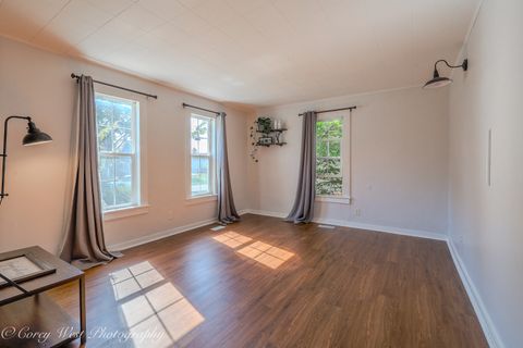 Tiny photo for 419 W Ottawa Street, Sycamore, IL 60178 (MLS # 12460180)
