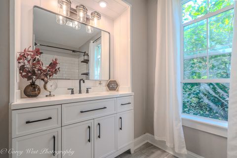 Tiny photo for 419 W Ottawa Street, Sycamore, IL 60178 (MLS # 12460180)