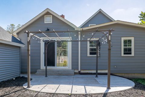 Tiny photo for 419 W Ottawa Street, Sycamore, IL 60178 (MLS # 12460180)