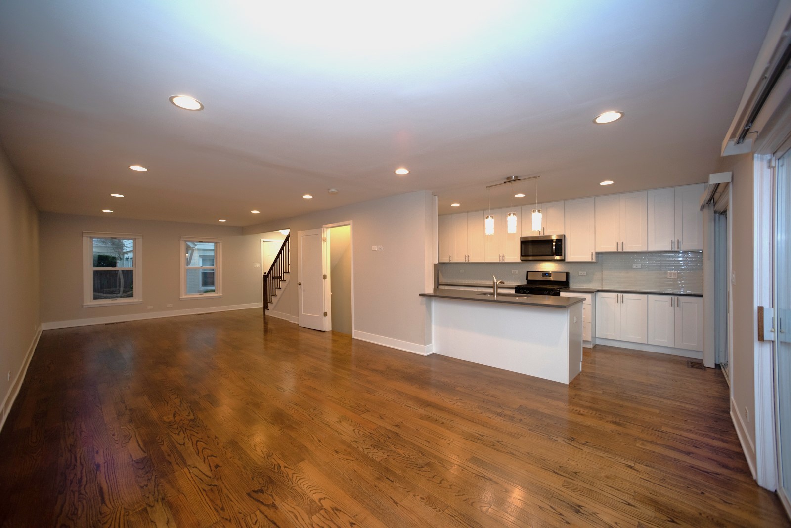 738 Green Bay Road