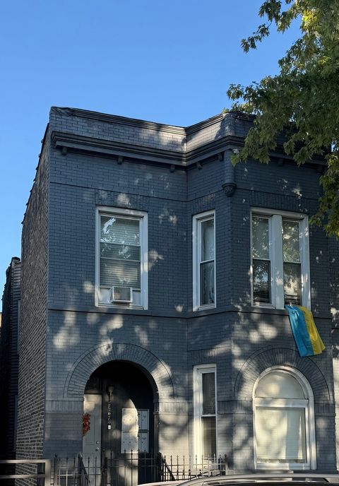 827 N Fairfield Avenue Chicago IL 60622