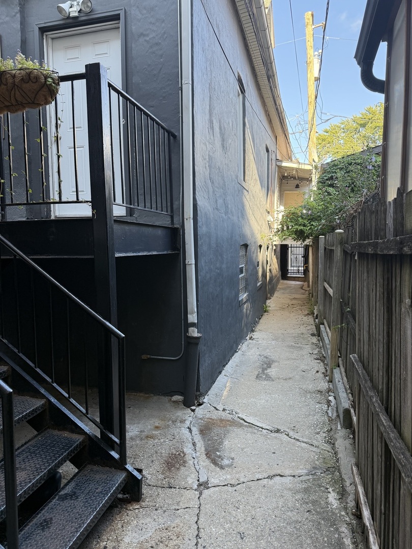 827 N Fairfield Avenue