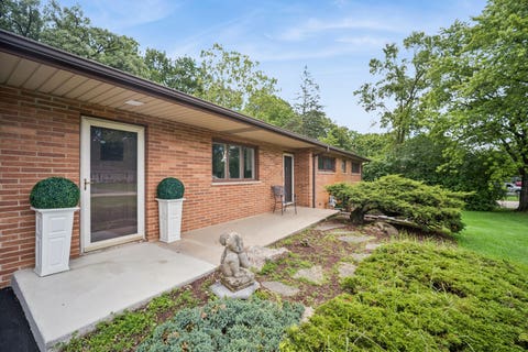 Tiny photo for 1225 Oakdale Drive, Elgin, IL 60123 (MLS # 12673172)