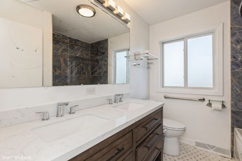 Tiny photo for 127 Riverside Drive, Northfield, IL 60093 (MLS # 12389751)