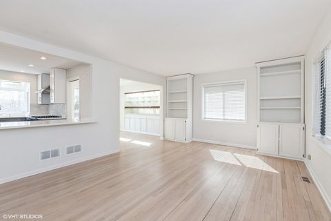 Tiny photo for 127 Riverside Drive, Northfield, IL 60093 (MLS # 12389751)