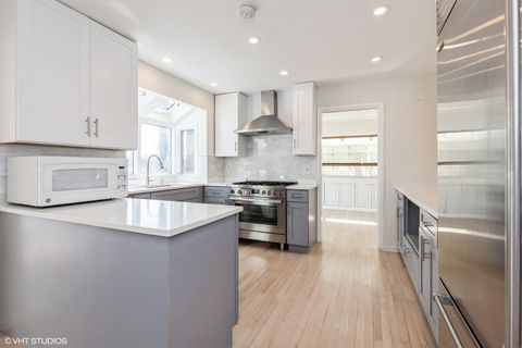 Tiny photo for 127 Riverside Drive, Northfield, IL 60093 (MLS # 12389751)