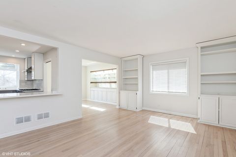 Tiny photo for 127 Riverside Drive, Northfield, IL 60093 (MLS # 12389751)