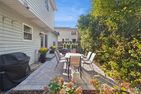 Tiny photo for 3175 Applewood Court, Highland Park, IL 60035 (MLS # 12481584)