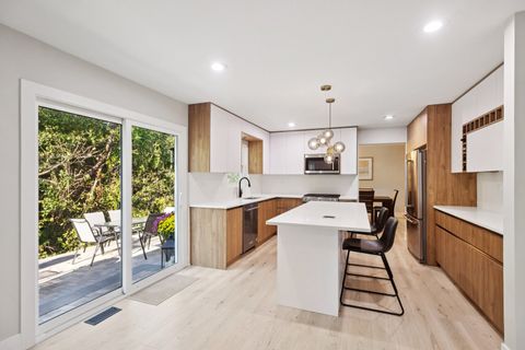 Tiny photo for 3175 Applewood Court, Highland Park, IL 60035 (MLS # 12481584)