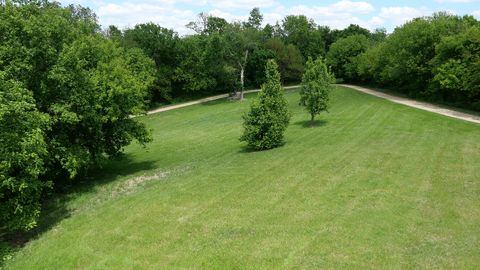 Tiny photo for 2346 W Longhollow Road, Elizabeth, IL 61028 (MLS # 12582588)