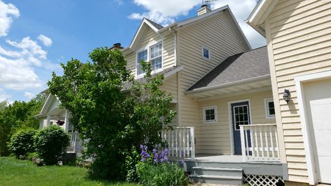 Tiny photo for 2346 W Longhollow Road, Elizabeth, IL 61028 (MLS # 12582588)