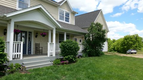 Tiny photo for 2346 W Longhollow Road, Elizabeth, IL 61028 (MLS # 12582588)