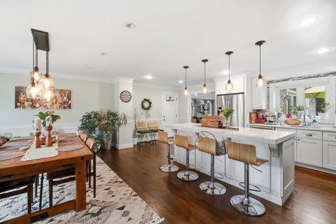 Tiny photo for 1006 W Frontenac Drive, Arlington Heights, IL 60004 (MLS # 12764949)