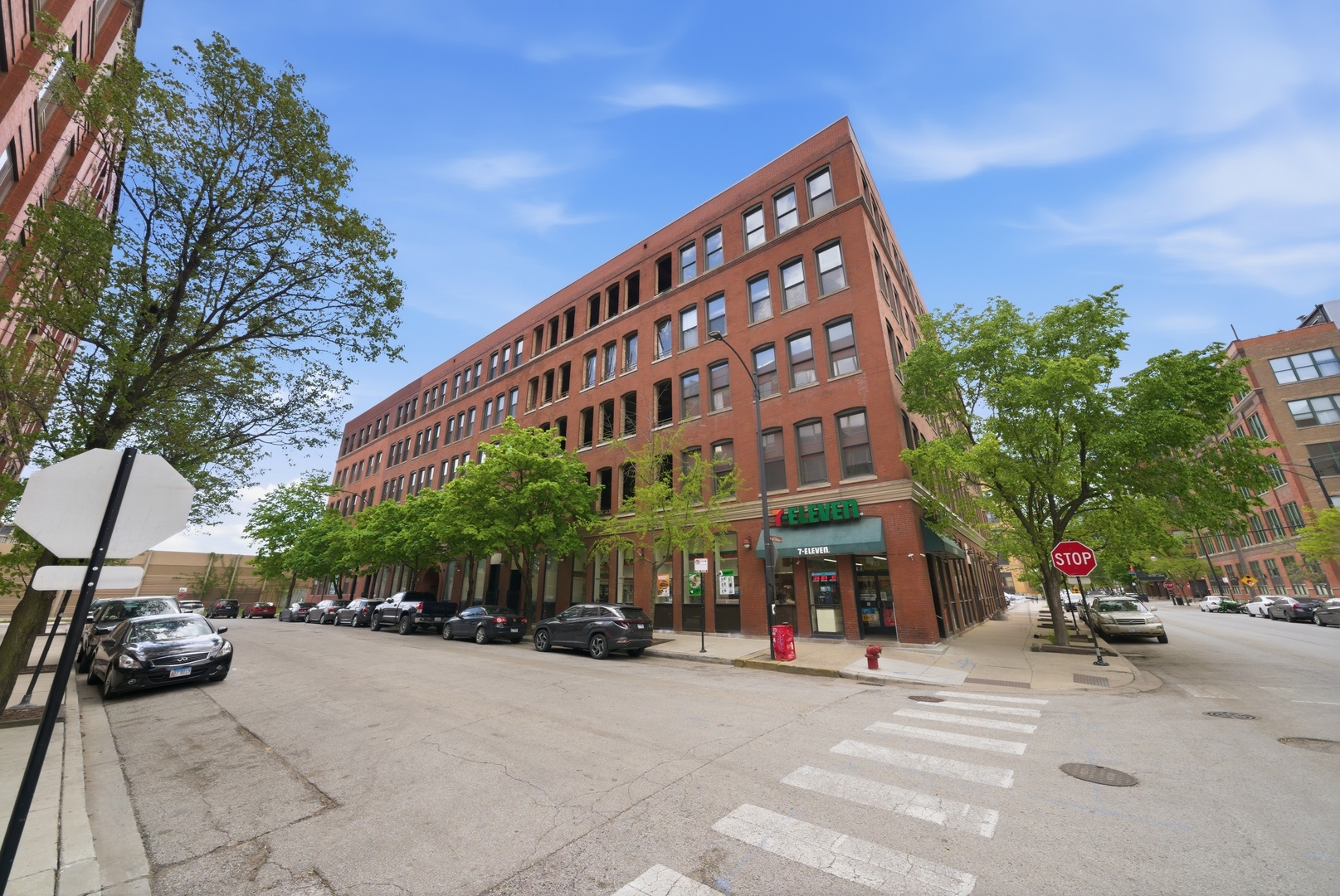 400 S Green Street 310