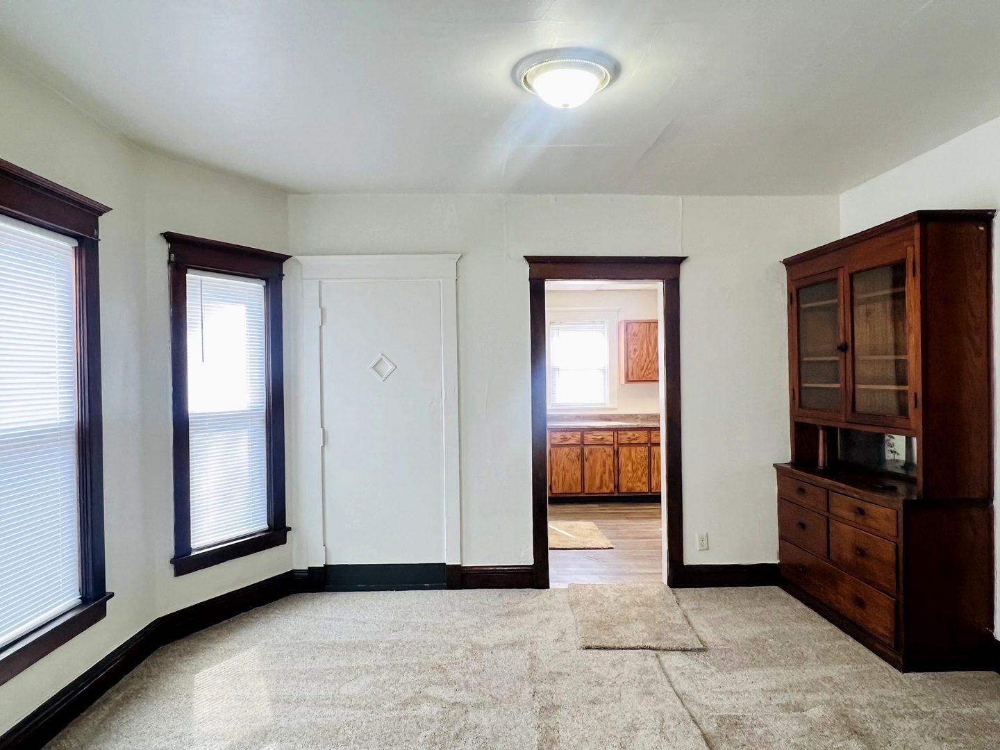 409 N Broadway Street