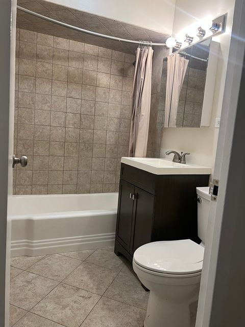 Tiny photo for 1516 Hinman Avenue #211, Evanston, IL 60201 (MLS # 12472035)