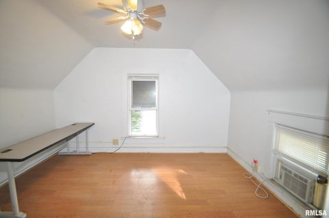 Tiny photo for 1803 BELLE Avenue, Davenport, IA 52803 (MLS # QC4268103)