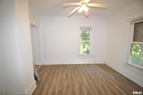 Tiny photo for 1803 BELLE Avenue, Davenport, IA 52803 (MLS # QC4268103)