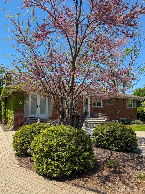 Tiny photo for 8225 Lorel Avenue, Burbank, IL 60459 (MLS # 12593962)