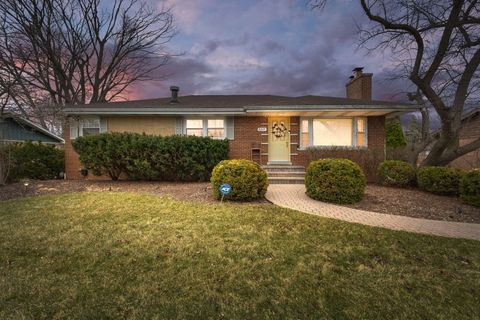Photo of 8225 Lorel Avenue, Burbank, IL 60459 (MLS # 12593962)