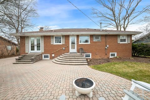 Tiny photo for 8225 Lorel Avenue, Burbank, IL 60459 (MLS # 12593962)