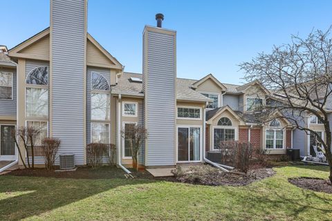 Tiny photo for 200 Glasgow Lane, Schaumburg, IL 60194 (MLS # 12525732)