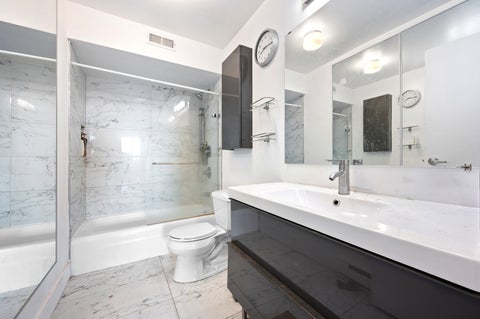 Tiny photo for 6007 N Sheridan Road #38G, Chicago, IL 60660 (MLS # 12752004)