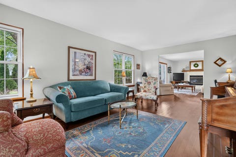 Tiny photo for 152 Knightsbridge Drive, Mundelein, IL 60060 (MLS # 12694747)