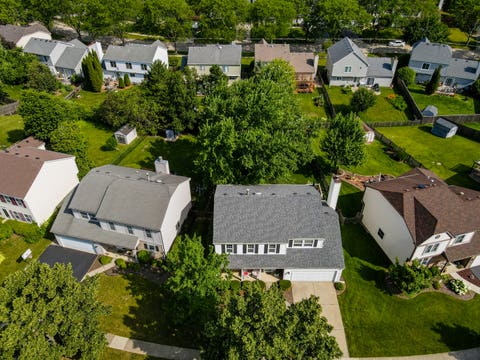 Tiny photo for 152 Knightsbridge Drive, Mundelein, IL 60060 (MLS # 12694747)