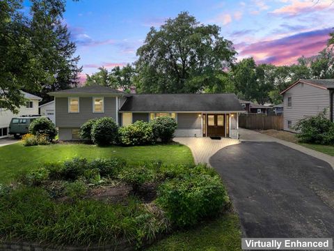 Photo of 22W351 Birchwood Drive, Glen Ellyn, IL 60137 (MLS # 12504407)