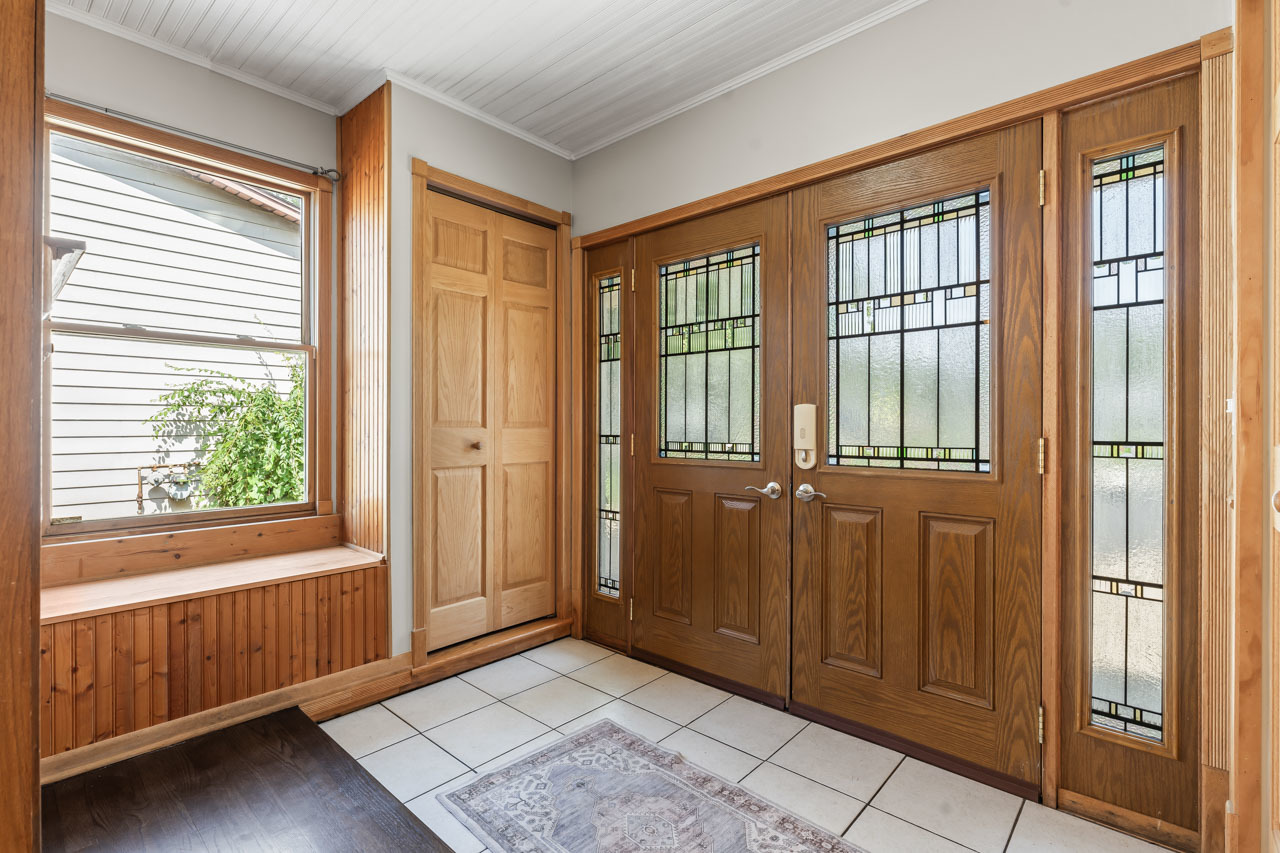 22W351 Birchwood Drive