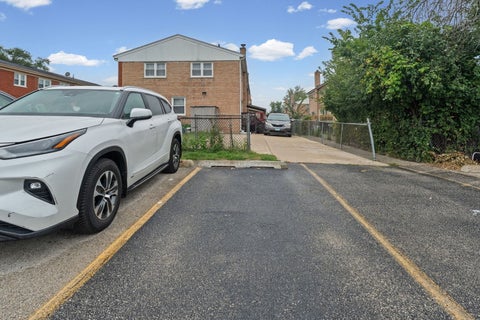 Tiny photo for 9543 Sumac Road #G, Des Plaines, IL 60016 (MLS # 12752757)