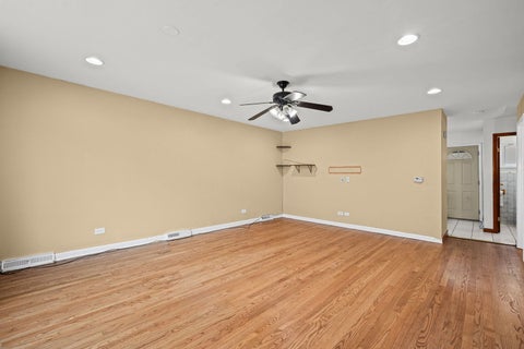 Tiny photo for 9543 Sumac Road #G, Des Plaines, IL 60016 (MLS # 12752757)