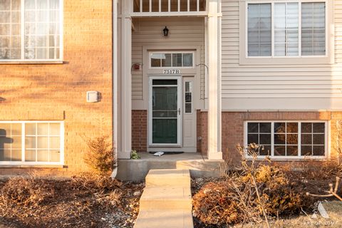 Tiny photo for 7517 Savoy Lane #B, Bridgeview, IL 60455 (MLS # 12588995)